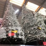 Ya quieren diciembre: Tiendas del Mercado Oriental venden artículos navideños Foto: Productos de Navidad desde el Mercado Oriental / TN8