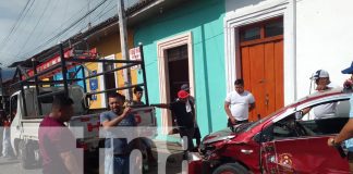 Foto: Falla mecánica provoca colisión en Granada /TN8