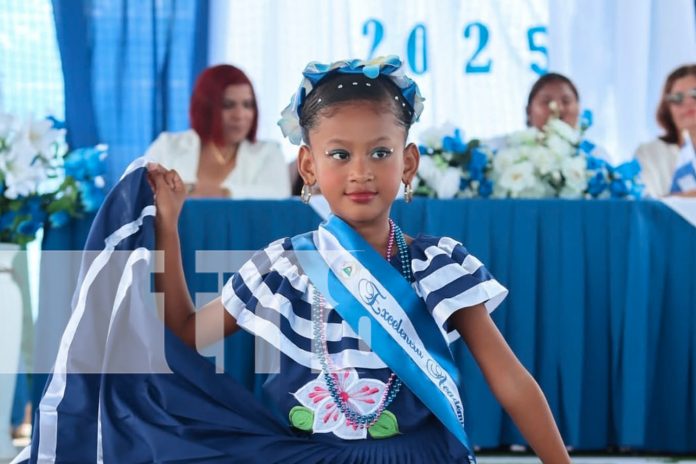 Foto: Estudiantes y docentes celebran la Independencia en Bilwi/ TN8 Foto: Estudiantes y docentes celebran la Independencia en Bilwi/ TN8