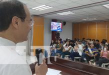 Foto: Charla con estudiantes de UNITEC / TN8