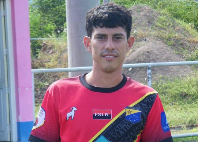 Foto: Luis Gutiérrez Moncada, jugador sordomudo de fútbol con el Matiguás FC Foto: Luis Gutiérrez Moncada, jugador sordomudo de fútbol con el Matiguás FC