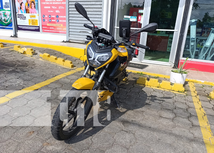 Foto: Choque entre motos en Villa Fontana, Managua / TN8