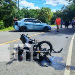 Imprudencia le costó la vida a un motociclista al ser embestido por un carro en Tola, Rivas Foto: Mortal accidente en Tola, Rivas / TN8