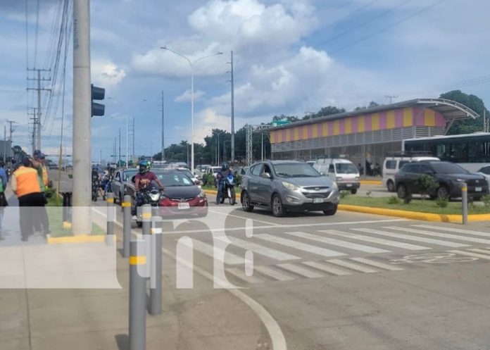 Foto: Multas para quienes no sepan usar bien la nueva Pista Héroes de la Insurrección, en Managua / TN8