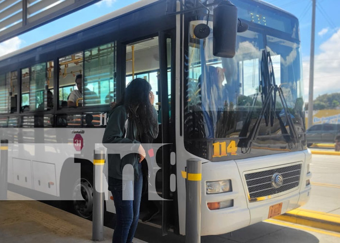 Foto: Multas para quienes no sepan usar bien la nueva Pista Héroes de la Insurrección, en Managua / TN8