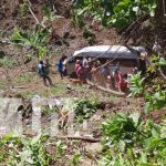 Aparatoso accidente con microbús en La Concepción, Masaya: Al menos 12 heridos Foto: Fuerte accidente con microbús en La Concepción, Masaya / TN8