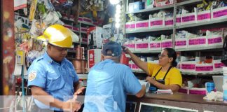 Foto: Prevención de incendios con inspección de bomberos en el Mercado Iván Montenegro / TN8