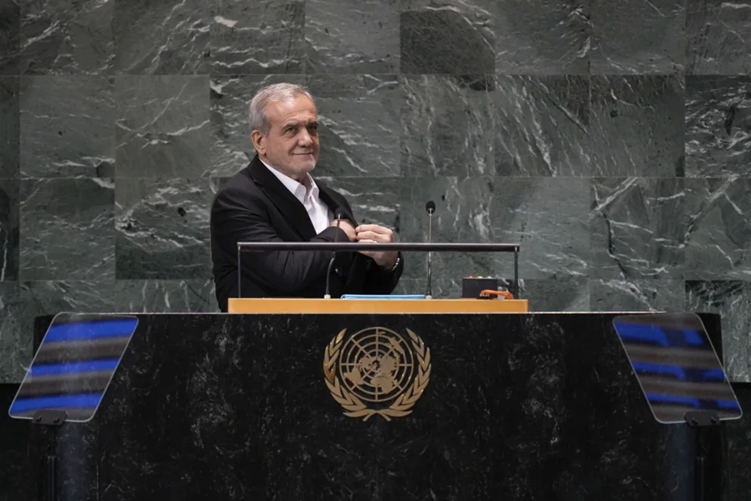 Foto: Irán nunca se arrodillará ante un agresor /Cortesía