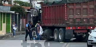 Foto: Accidente con motorizado y volquete en Linda Vista, Managua / TN8