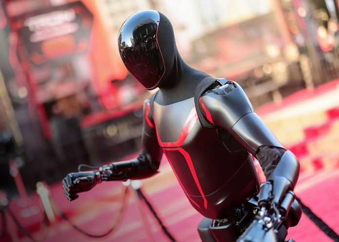 Foto: El robot de Tesla muestra habilidades /cortesía Foto: El robot de Tesla muestra habilidades /cortesía