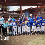 Nandaime celebra con estadio infantil restaurado para los futuros beisbolistas Foto: Niños y padres disfrutan del nuevo estadio en Nandaime/ TN8