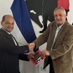 Poeta palestino Al-Mutawakkil Taha visita la Embajada de Nicaragua Foto: Poeta palestino Al-Mutawakkil Taha visita la Embajada de Nicaragua/Cortesía