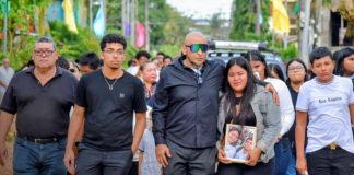 Foto: Bluefields llora la partida de Luis Francisco Flores González/TN8