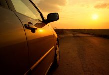 Deja morir a su hija de 2 añitos en el carro mientras buscaba pornografía Foto: Deja morir a su hija por distraerse viendo pornografía /Cortesía