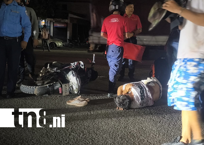 Joven sufre trauma de tórax tras colisión con camión en Estelí