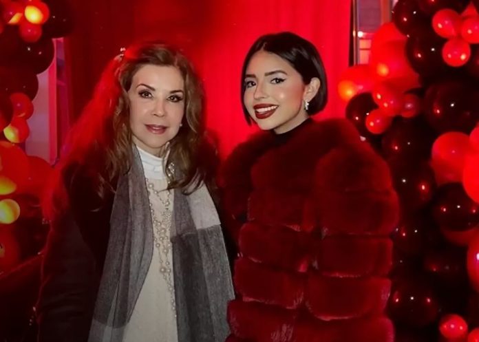 Foto: Guadalupe Pineda respalda a Ángela Aguilar /cortesía Foto: Guadalupe Pineda respalda a Ángela Aguilar /cortesía