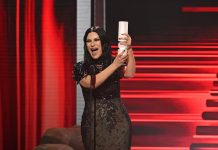 Laura Pausini recibe con emoción el Premio Ícono en los Billboard 2025 Foto: Laura Pausini en los Billboard /cortesía