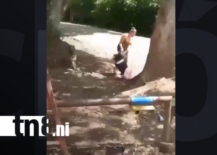 Foto: Desalmada mujer ataca brutalmente a una adolescente en San Ramón, Matagalpa/TN8