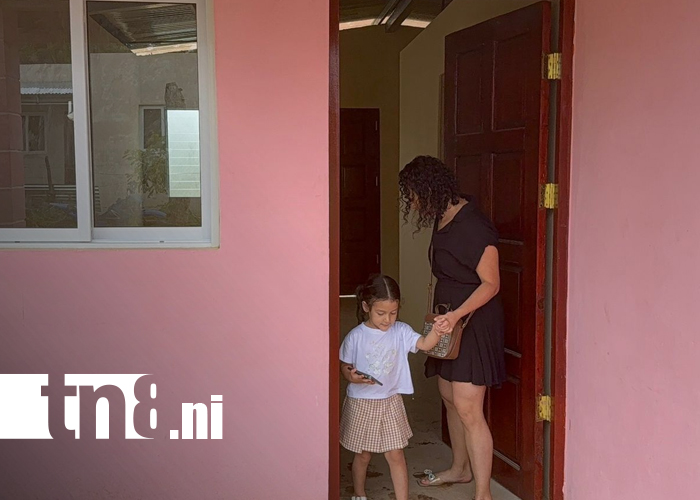 Foto: ¡Nuevas casas, nuevos sueños! Cinco familias estrenan hogar en La Libertad/TN8