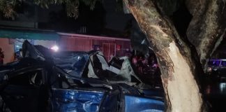 Foto: Dos personas fallecidas y un vehículo destruido dejó un fuerte accidente en Managua/TN8