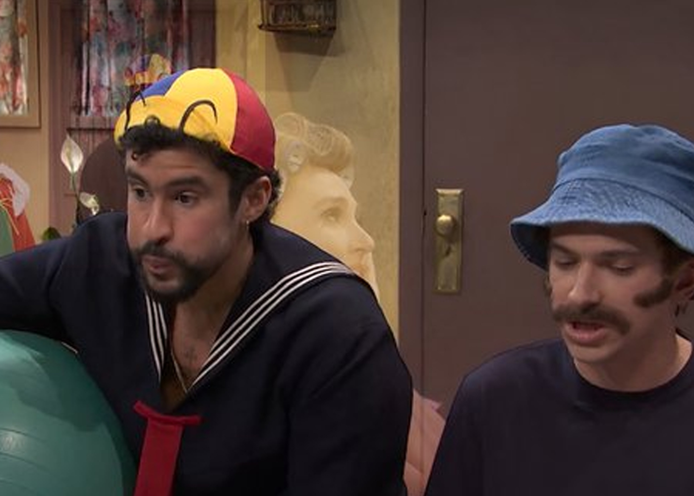 Foto: El Chavo del Ocho cobra vida en SNL gracias a Bad Bunny /CortesíaFoto: El Chavo del Ocho cobra vida en SNL gracias a Bad Bunny /Cortesía
