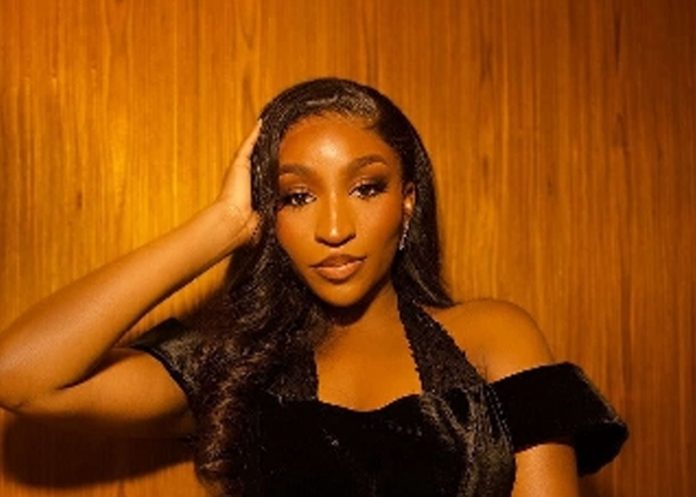 Foto: Periodista nigeriana pierde la vida mientras huía de ladrones/Cortesía