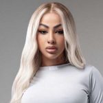 Yailin La Más Viral revela detalles del choque de su McLaren azul Foto: Yailin La Más Viral revela detalles del choque de su McLaren azul / tn8.ni