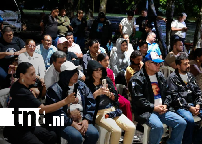 Foto: Altos de Motastepe luce más seguro: rehabilitan 102 luminarias en Ciudad Sandino/TN8