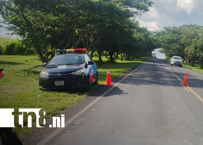 Foto: Motociclista queda vivo de milagro tras ser golpeado por un furgón en Rivas/TN8