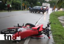 Foto: Choque frontal entre motocicleta y automóvil deja dos lesionados en Mongallo, Siuna/TN8