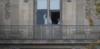 Foto: Robo en el Louvre /cortesía