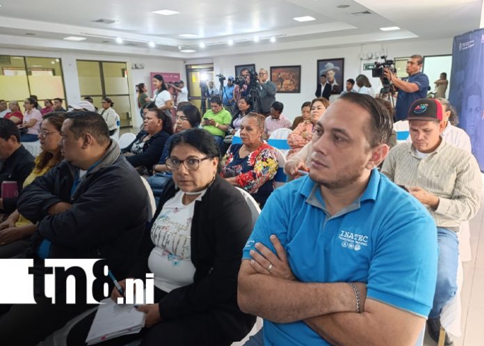 2 Foto: Sistema educativo nacional realiza conferencia Historia y Saberes ancestrales / TN8