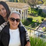 Carmen Villalobos cumple el sueño de su madre en ir al Vaticano Foto: Carmen Villalobos y su mamá en el Vaticano/Cortesía