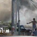 Milagro en Managua: rescatan a tres niños y dos adultos de un voraz incendio Foto: voraz incendio en el barrio México en Managua/TN8