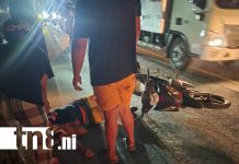 Motociclista resulta lesionada al impactar con un semoviente en Rivas Foto: Motociclista grave tras choque con semoviente en Rivas/TN8