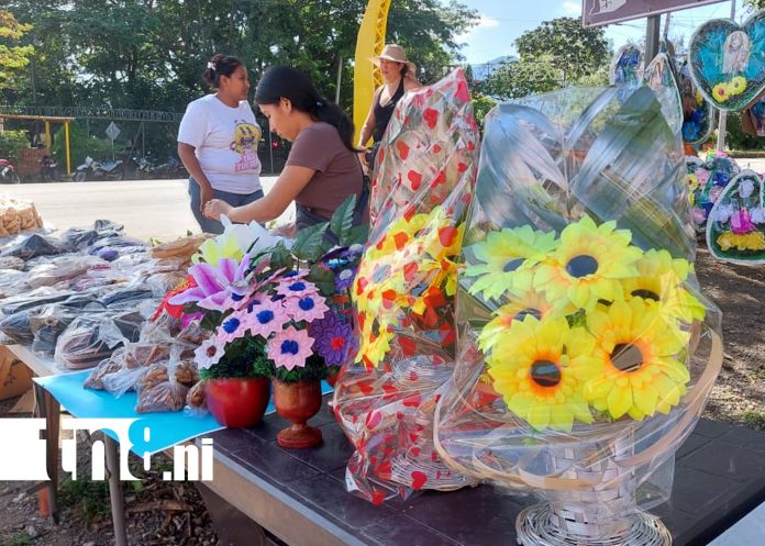 Foto: Diversidad de productos para el Día de los Difuntos en Somoto /TN8 Foto: Diversidad de productos para el Día de los Difuntos en Somoto /TN8