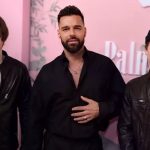 Tino, hijo de Ricky Martin, sorprende con un impactante baile en vivo Foto: Ricky Martin y su hijo Tino /cortesía