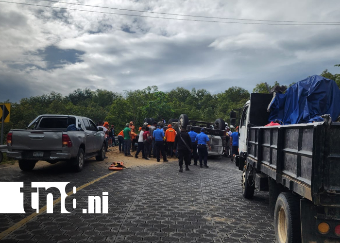 Foto: Accidente en Nueva Segovia: Camión arenero deja un herido grave/TN8