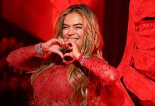 Karol G deslumbra al modelar en el Victoria’s Secret Fashion Show 2025 Karol G deslumbra al modelar en el Victoria’s Secret Fashion Show 2025