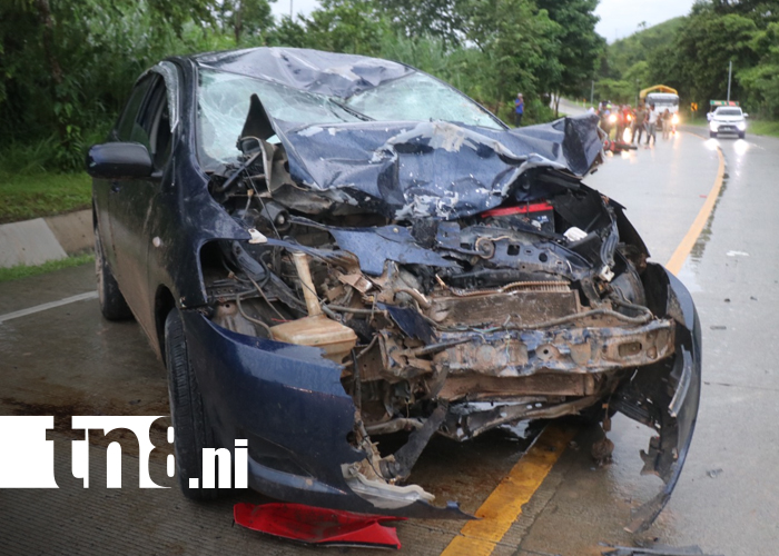 Foto: Choque frontal entre motocicleta y automóvil deja dos lesionados en Mongallo, Siuna/TN8