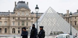 Foto: Las joyas de Napoleón robadas del Louvre/ Cortesía