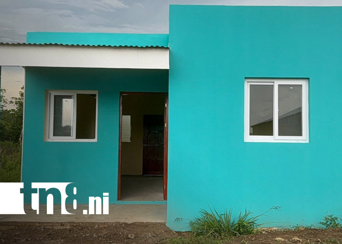 Foto: La Libertad entrega 5 nuevas viviendas en Bismarck Martínez #3/TN8