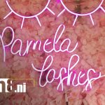 Colocación de pestañas y diseño de cejas marcan el inicio de un emprendimiento exitoso en Nandaime Foto: Nandaime brilla con el espíritu del emprendimiento de su gente/TN8