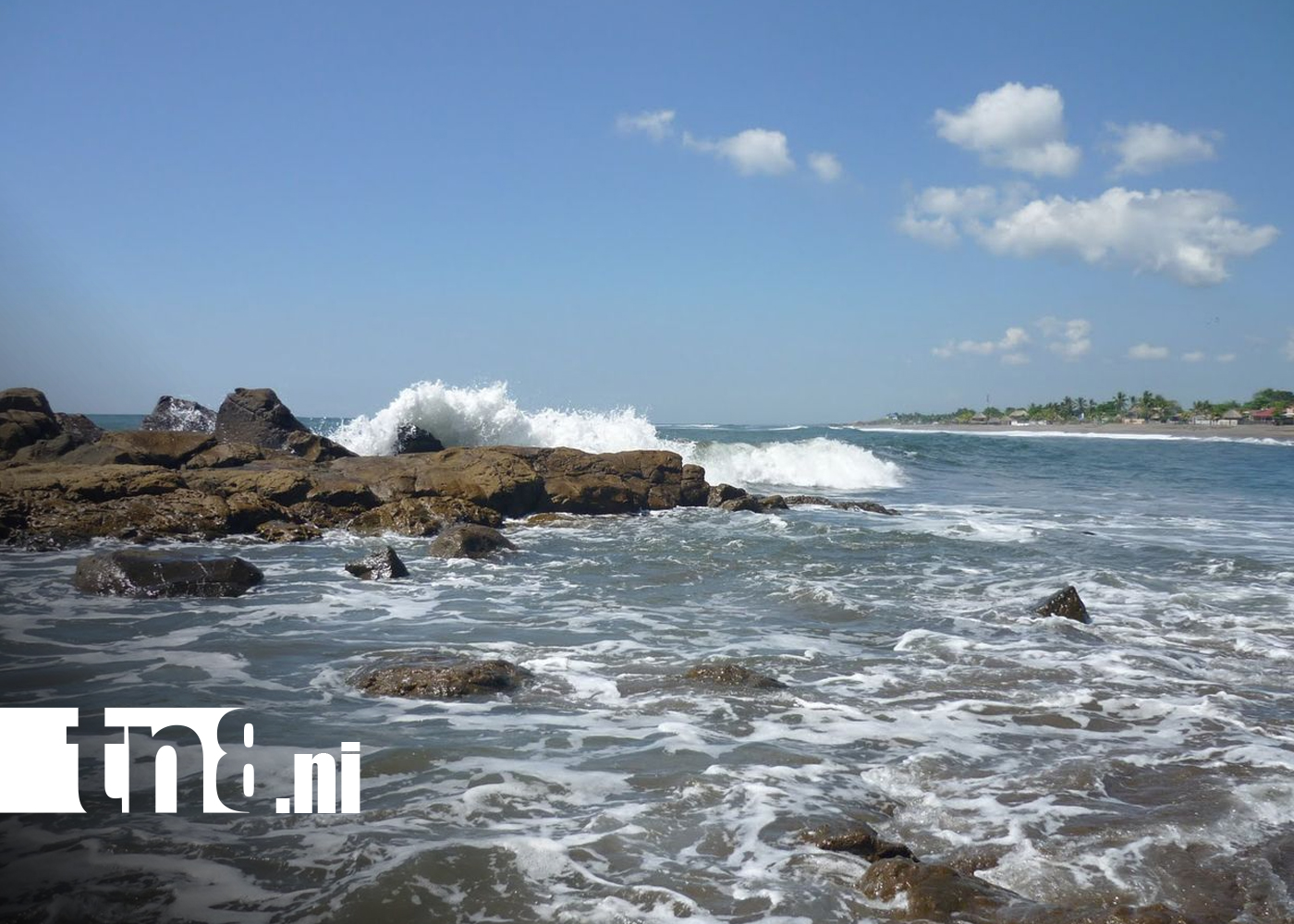 Foto: Recuperan cuerpo de joven arrastrado por las embravecidas olas de Poneloya /TN8