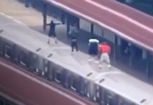 Jovencitos mueren en EE.UU. al intentar un peligroso ‘trend’ en el metro (VIDEO) Adolescentes mueren haciendo el trend ‘subway surfing’