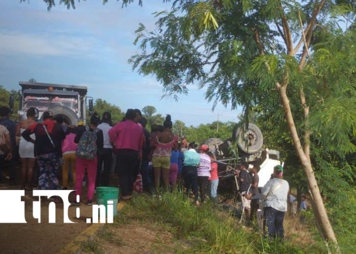 Foto: Accidente en el empalme de Tuapi, Caribe Norte /TN8 Foto: Accidente en el empalme de Tuapi, Caribe Norte /TN8