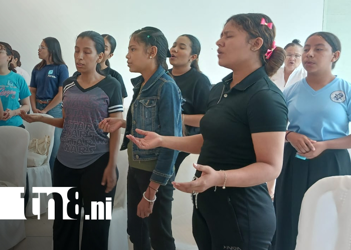 Foto: Danzas cristianas inspiran a jóvenes en Managua / TN8