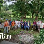Ejecutan jornadas de limpieza en cementerios de Ometepe Foto: Comunidad y autoridades trabajan unidas en Ometepe/ TN8