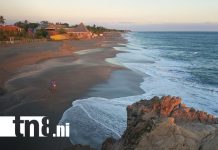 Recuperan cuerpo de Moisés Luna, segunda víctima de las aguas de Poneloya Foto: Acompañamiento de autoridades en Poneloya /TN8