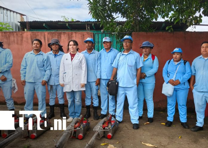 Foto: Arranca la décima jornada antiepidémica en el barrio Blanca Segovia /TN8 Foto: Arranca la décima jornada antiepidémica en el barrio Blanca Segovia /TN8